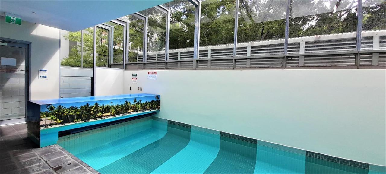 Beautiful Apartment 100Mts Near The Beach In Port Melbourne Eksteriør billede