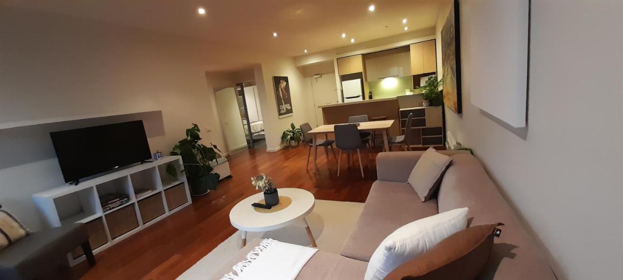 Beautiful Apartment 100Mts Near The Beach In Port Melbourne Eksteriør billede