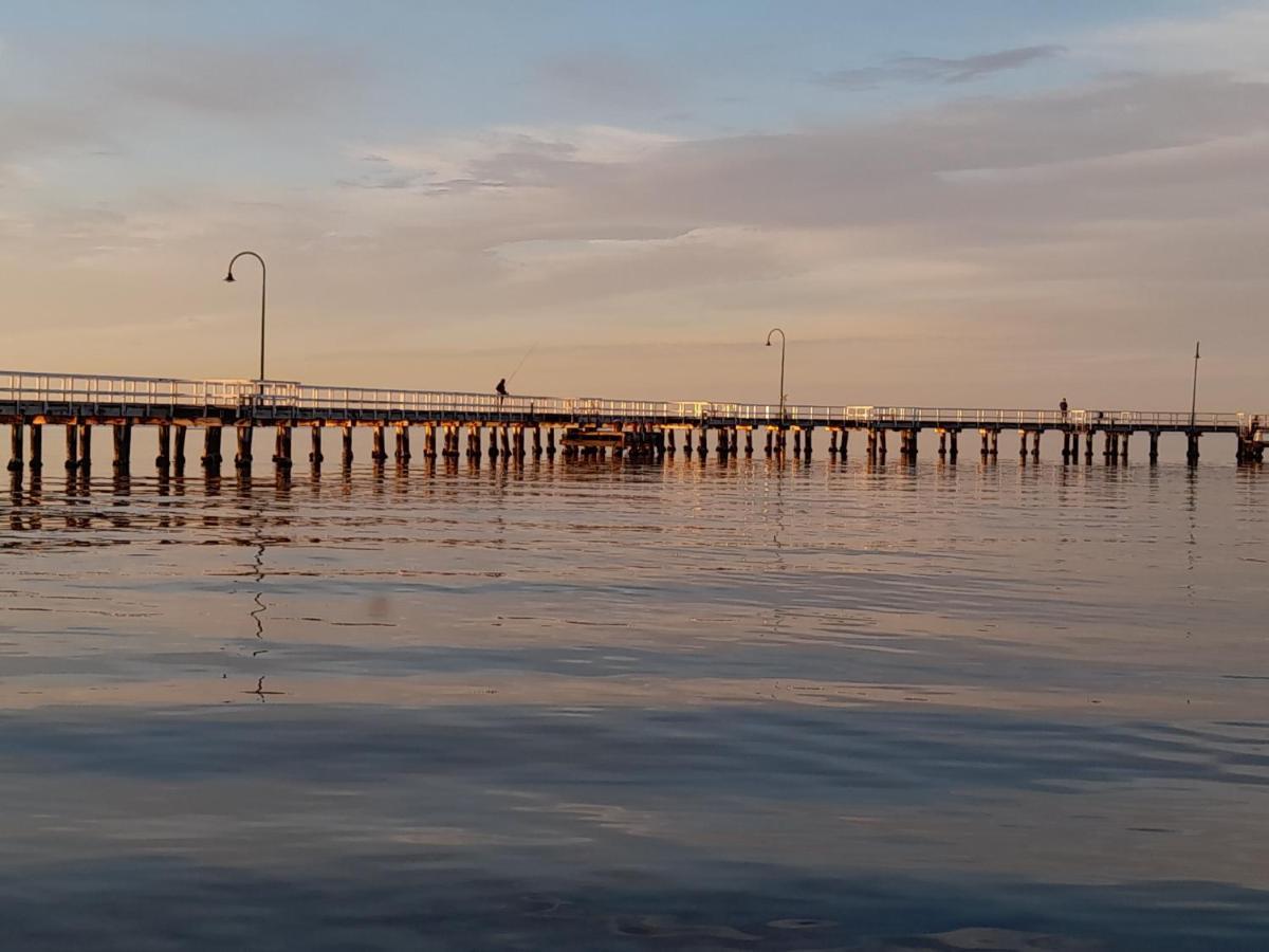 Beautiful Apartment 100Mts Near The Beach In Port Melbourne Eksteriør billede