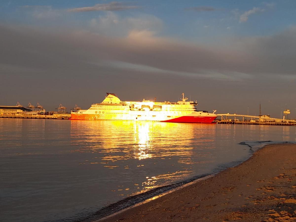 Beautiful Apartment 100Mts Near The Beach In Port Melbourne Eksteriør billede