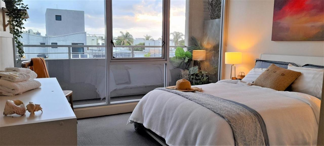 Beautiful Apartment 100Mts Near The Beach In Port Melbourne Eksteriør billede
